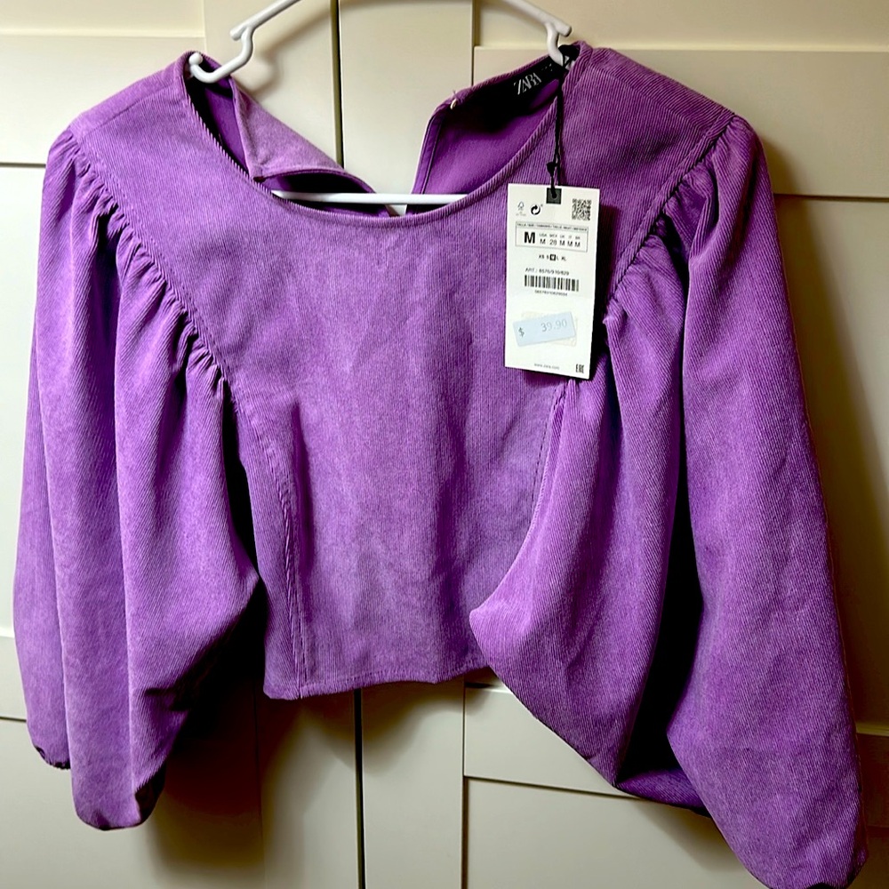 Zara , Lilac short corduroy shirt, puffy sleeves brand new, zipper in the back